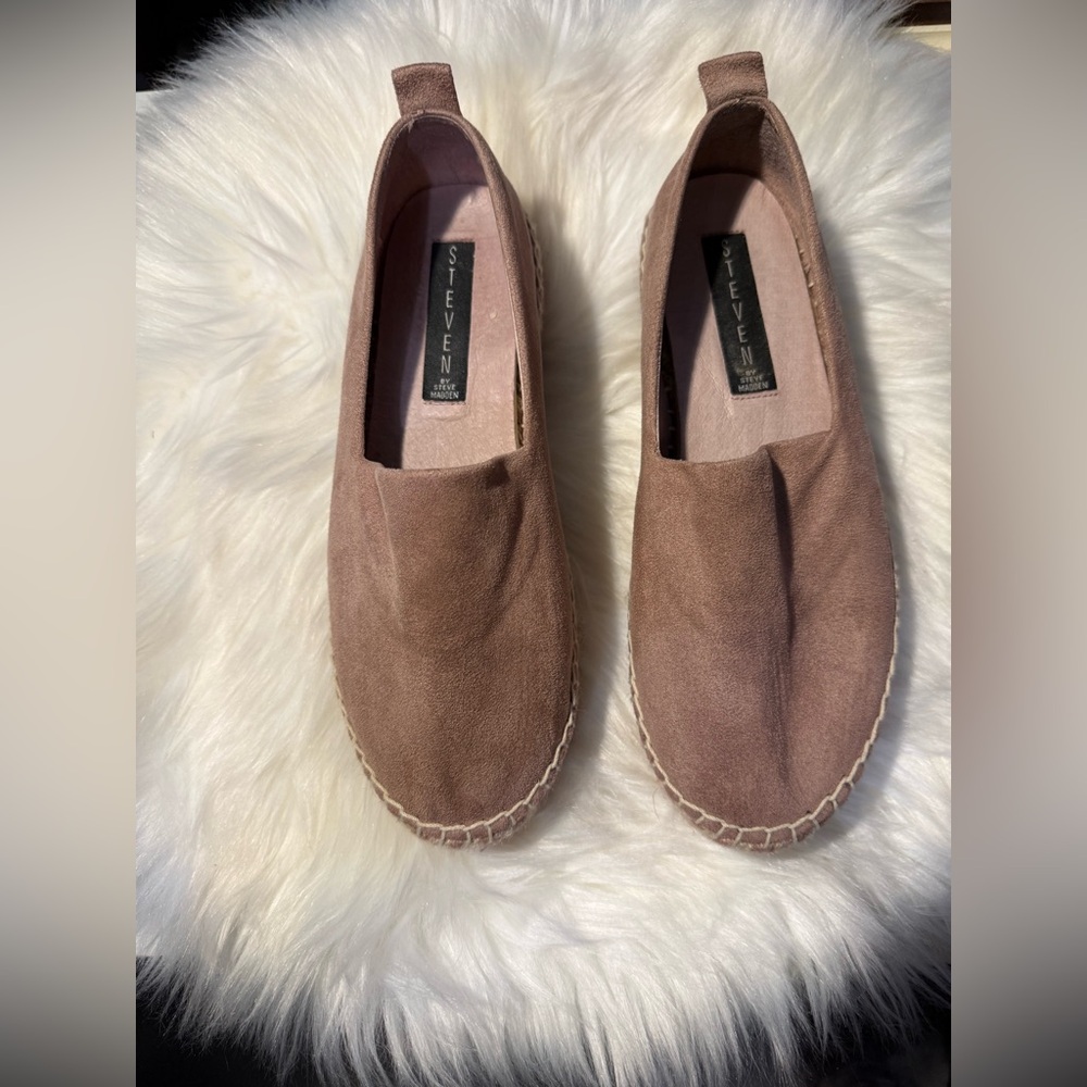 Steve Madden Women's Pikko Mauve Ankle-High Fabric Slip-On Shoes - 6.5M